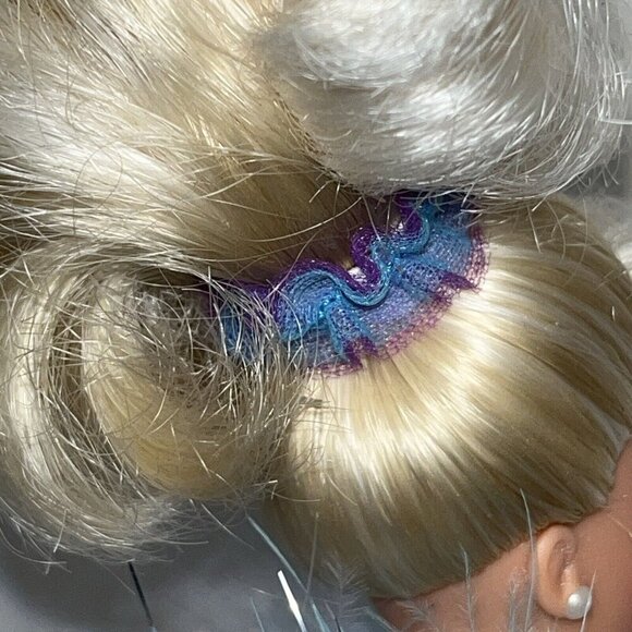 Barbie USA Olympic Ice Skater Figure Skating Doll Mattel Vintage 1997 - Picture 7 of 16